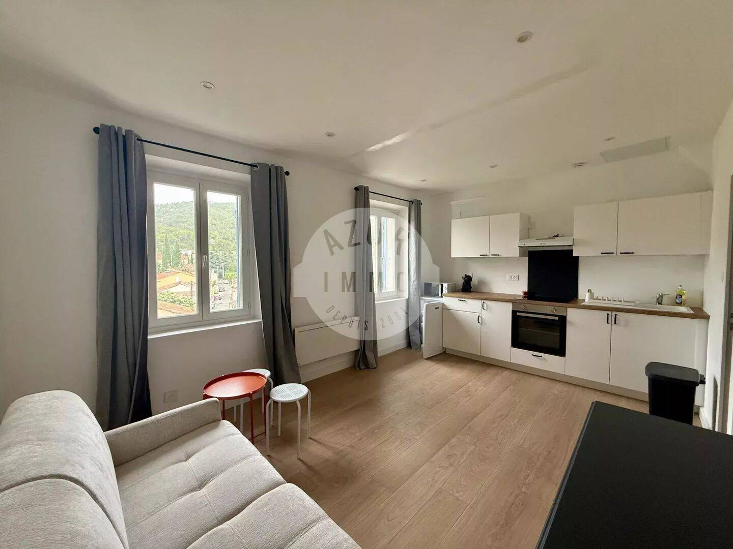 Appartement 1 pièce 21 m² · à Roquevaire · 21 m² · 550 €/mois