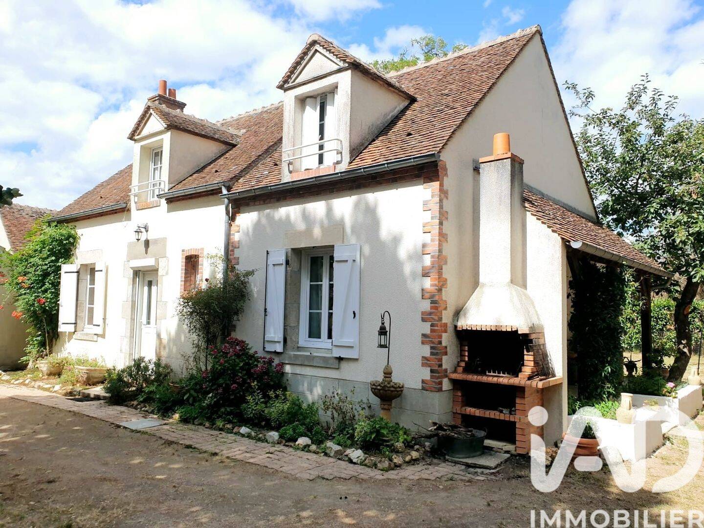 Maison 11 pièces 200 m² · à Bray-Saint-Aignan · 200 m² · 285 500 €