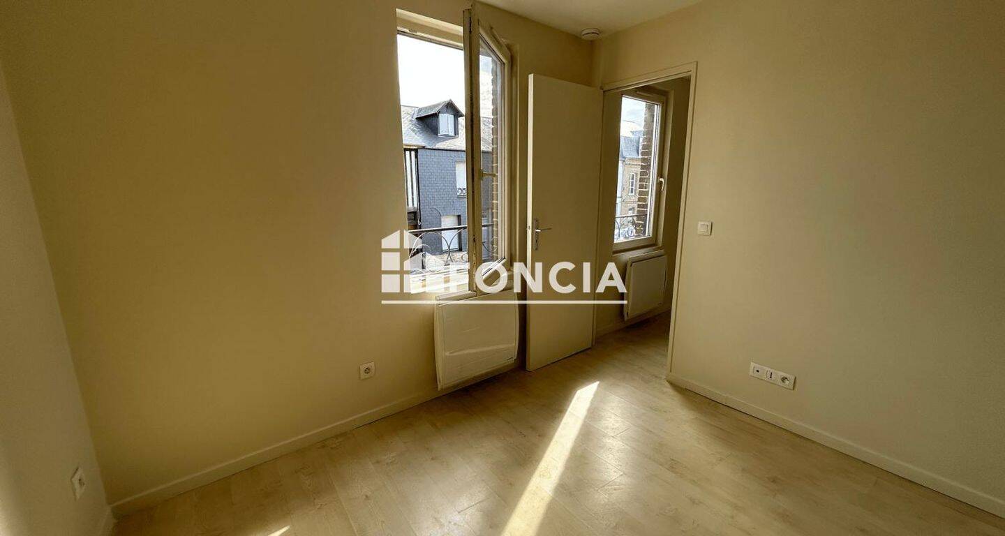 Appartement 2 pièces 21 m² · à Pont-l'Évêque · 20,8 m² · 495 €/mois