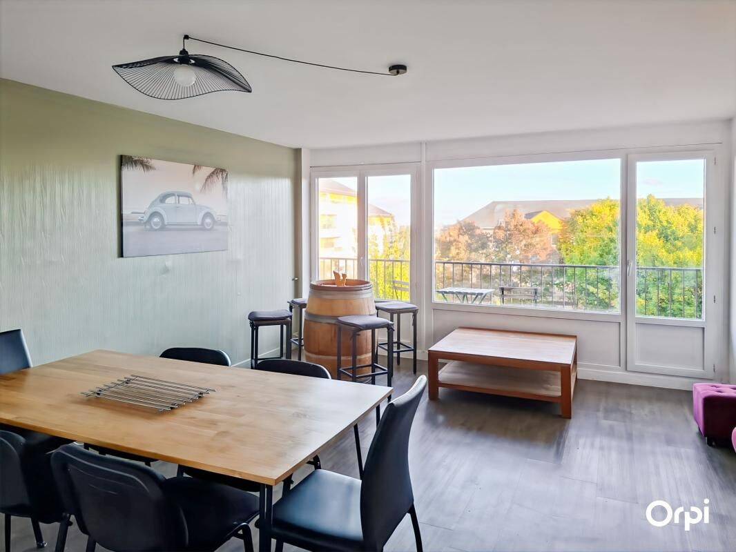 Appartement 5 pièces 110 m² · à Lorient · 110 m² · 1 020 €/mois
