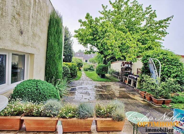 Maison de ville en viager occupé Bouquet 75 000 € 4 pièces 3<br/>chambres 141 m²<br/>superficie 600 m²<br/>terrain Bief du Moulin Longvic 21600