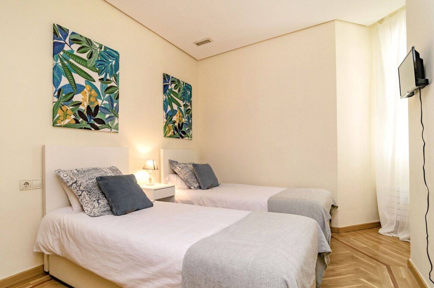 Appartement 3 pièces 105 m² · à Biarritz · 105 m² · 700 €