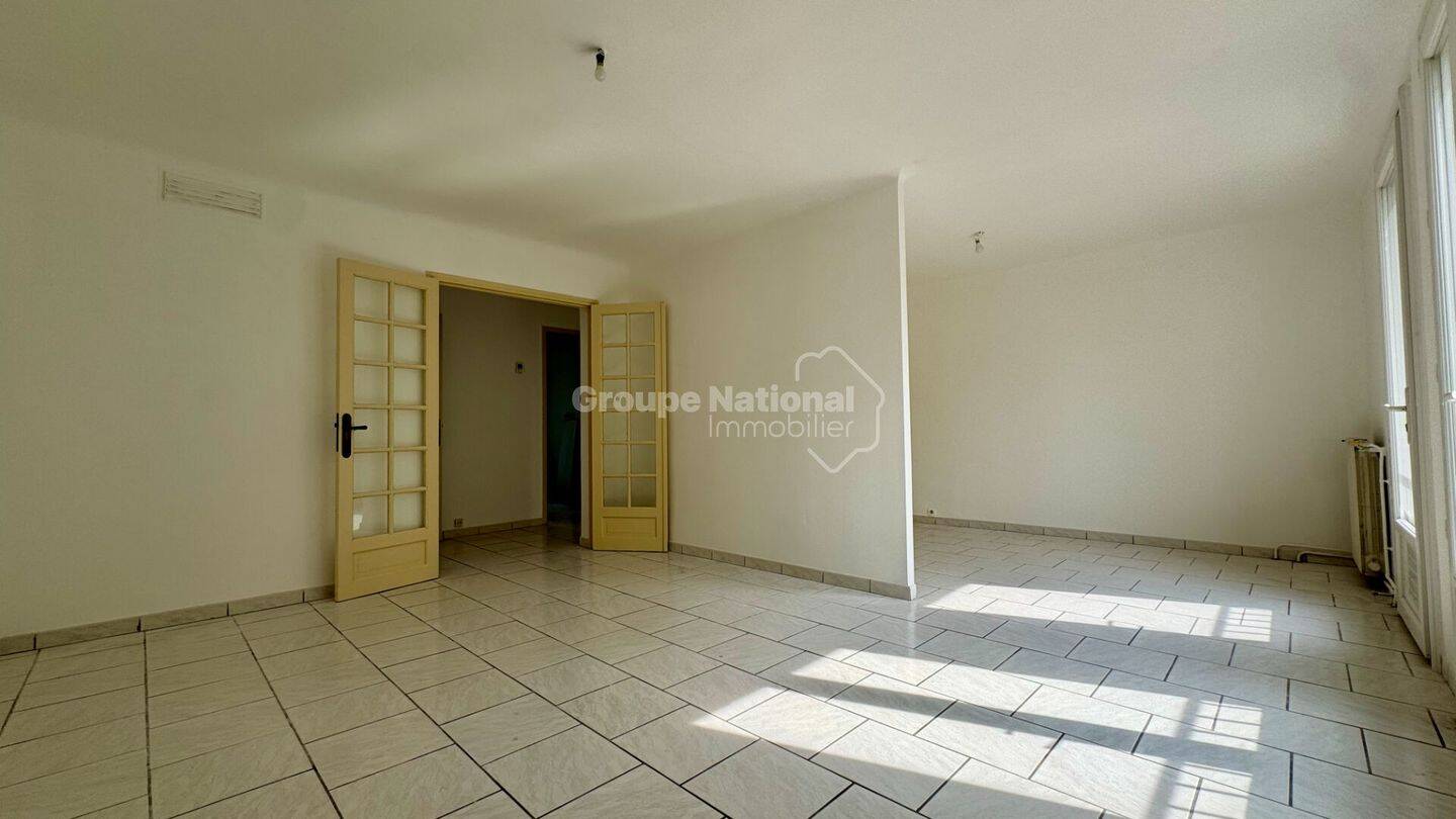 Appartement 4 pièces 70 m² · à Nîmes · 70 m² · 99 000 €