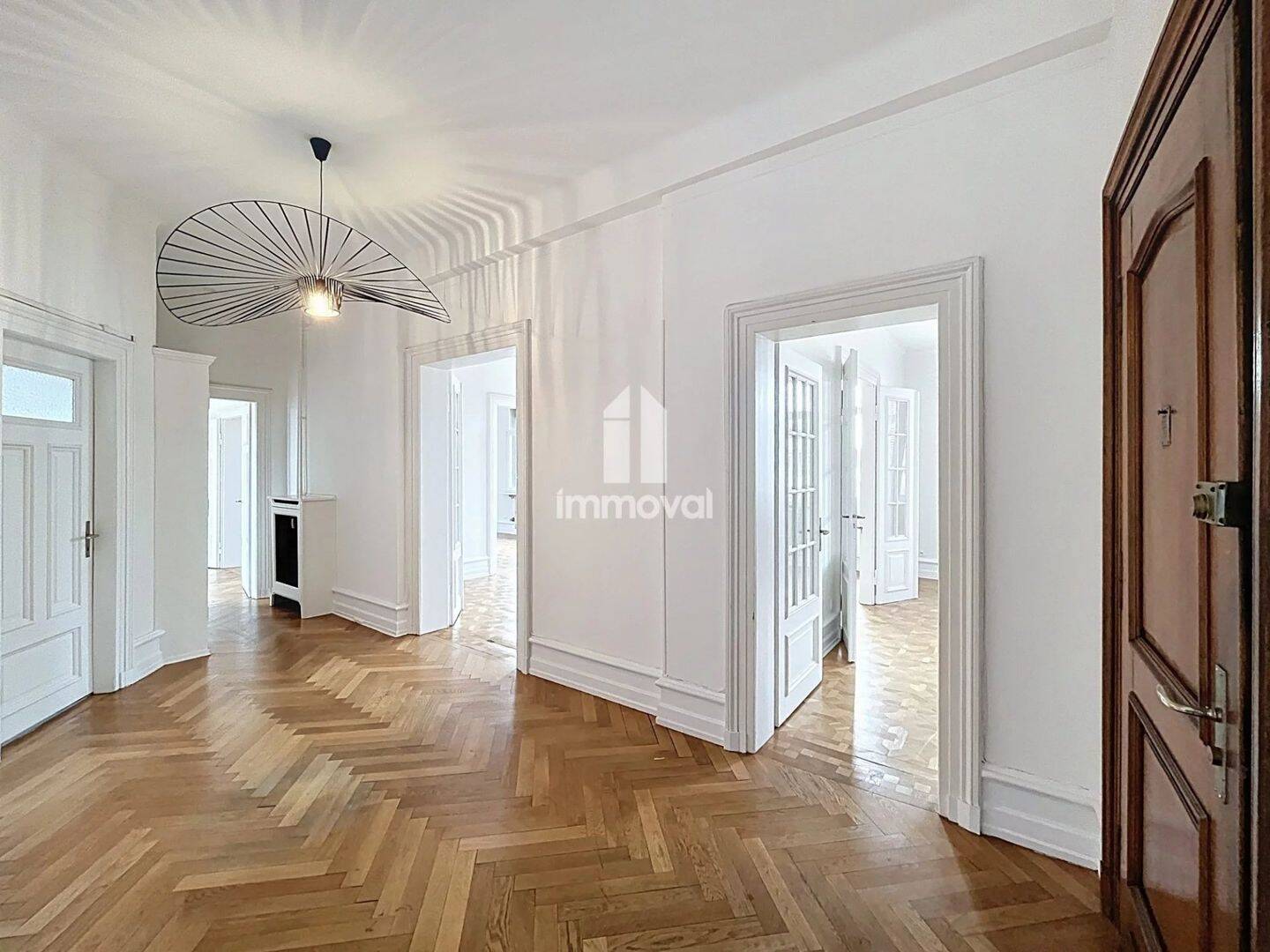 Appartement 6 pièces 181 m² · à Strasbourg · 180,8 m² · 2 695 €