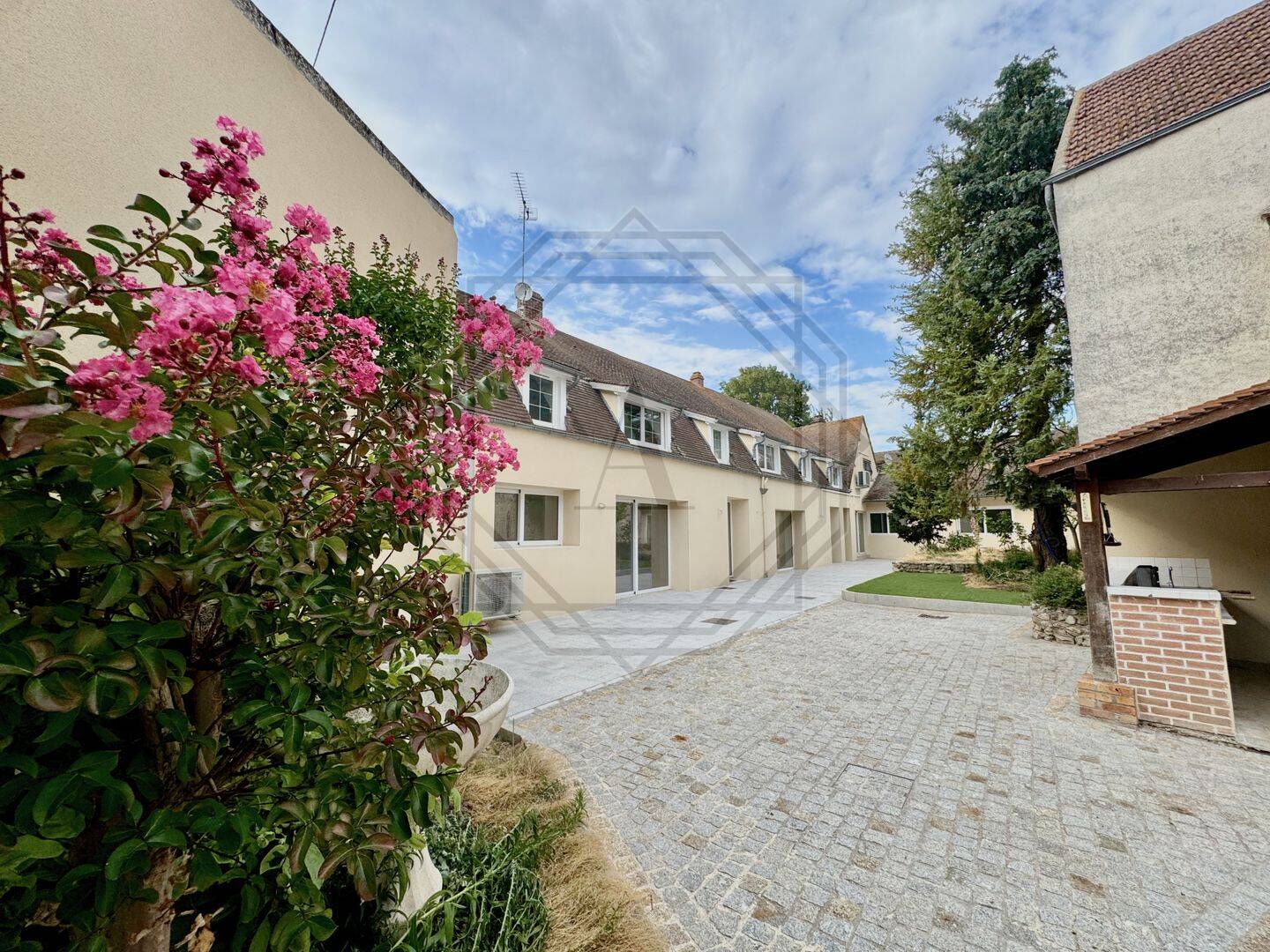 Maison 8 pièces 264 m² · à L'Isle-Adam · 264 m² · 580 000 €