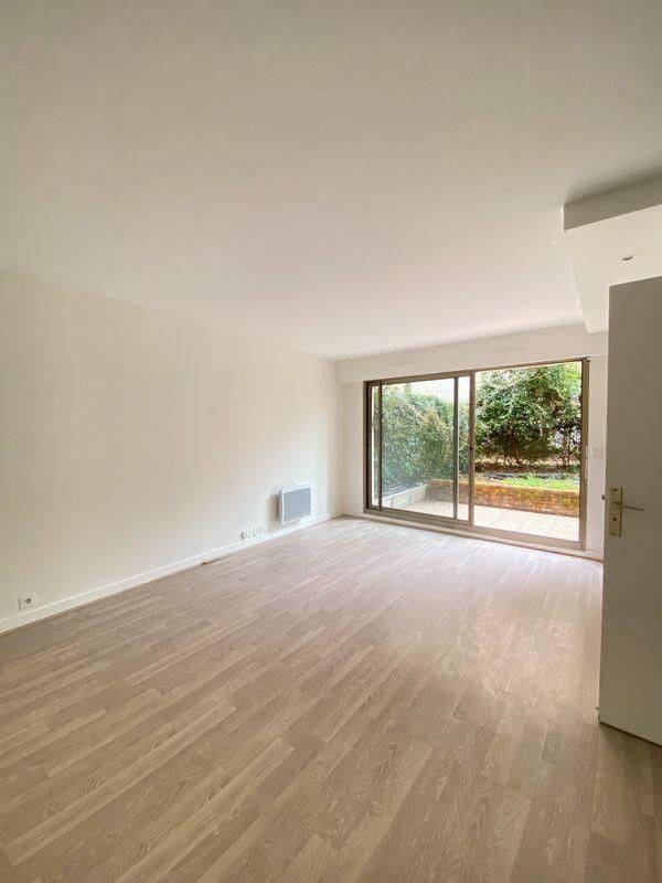 Appartement 1 pièce 31 m² · à Paris 15ème Arrondissement · 31 m² · 950 €