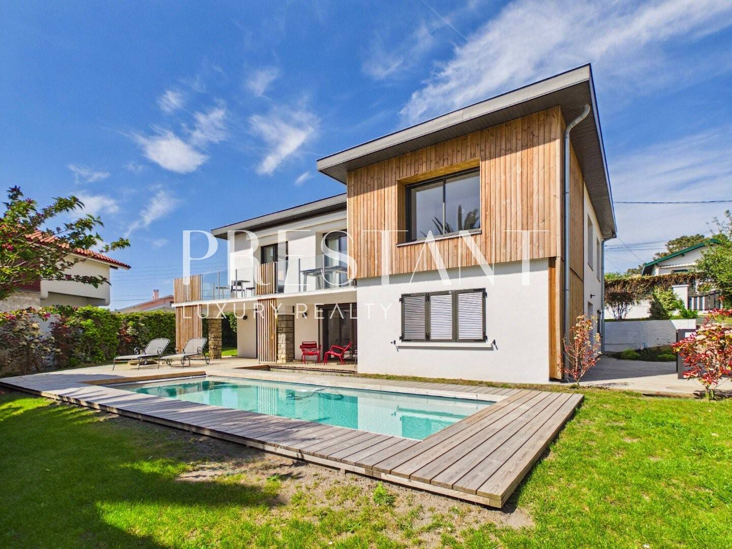 Maison 7 pièces 206 m² · à Biarritz · 206 m² · 2 495 000 €