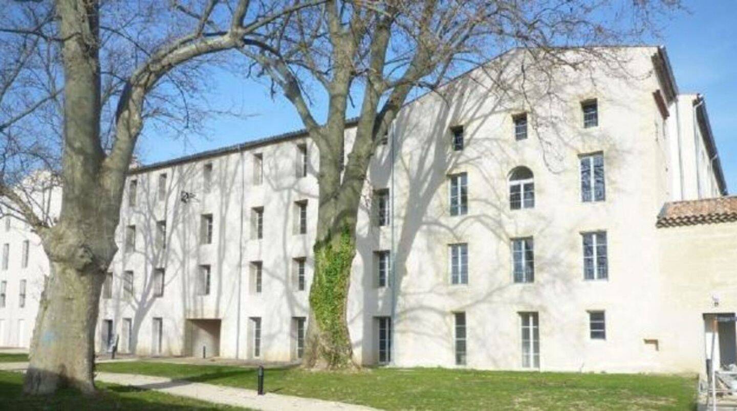 1 pièce 46 m² · à Le Pontet · 46 m² · 499 €