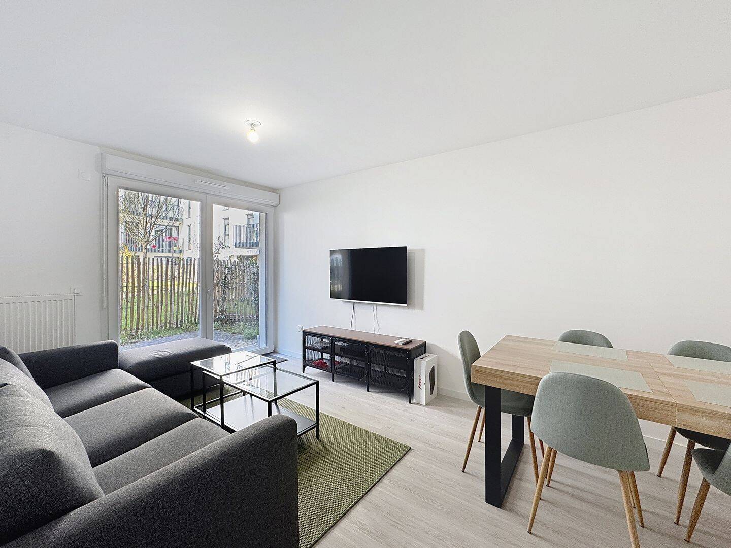 1 pièce 10 m² · à Noisy-le-Grand · 10 m² · 600 €/mois