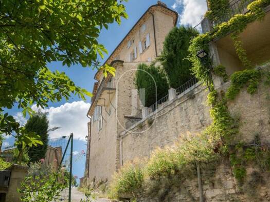 Maison de ville à vendre 645 000 € 2 pièces 6 chambres 286 m² 119 m² de terrain Simiane-la-Rotonde 04150