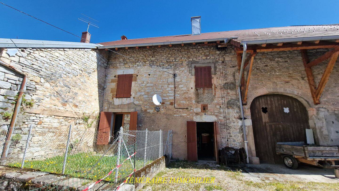 Maison 4 pièces 166 m² · à Sirod · 165,8 m² · 120 000 €