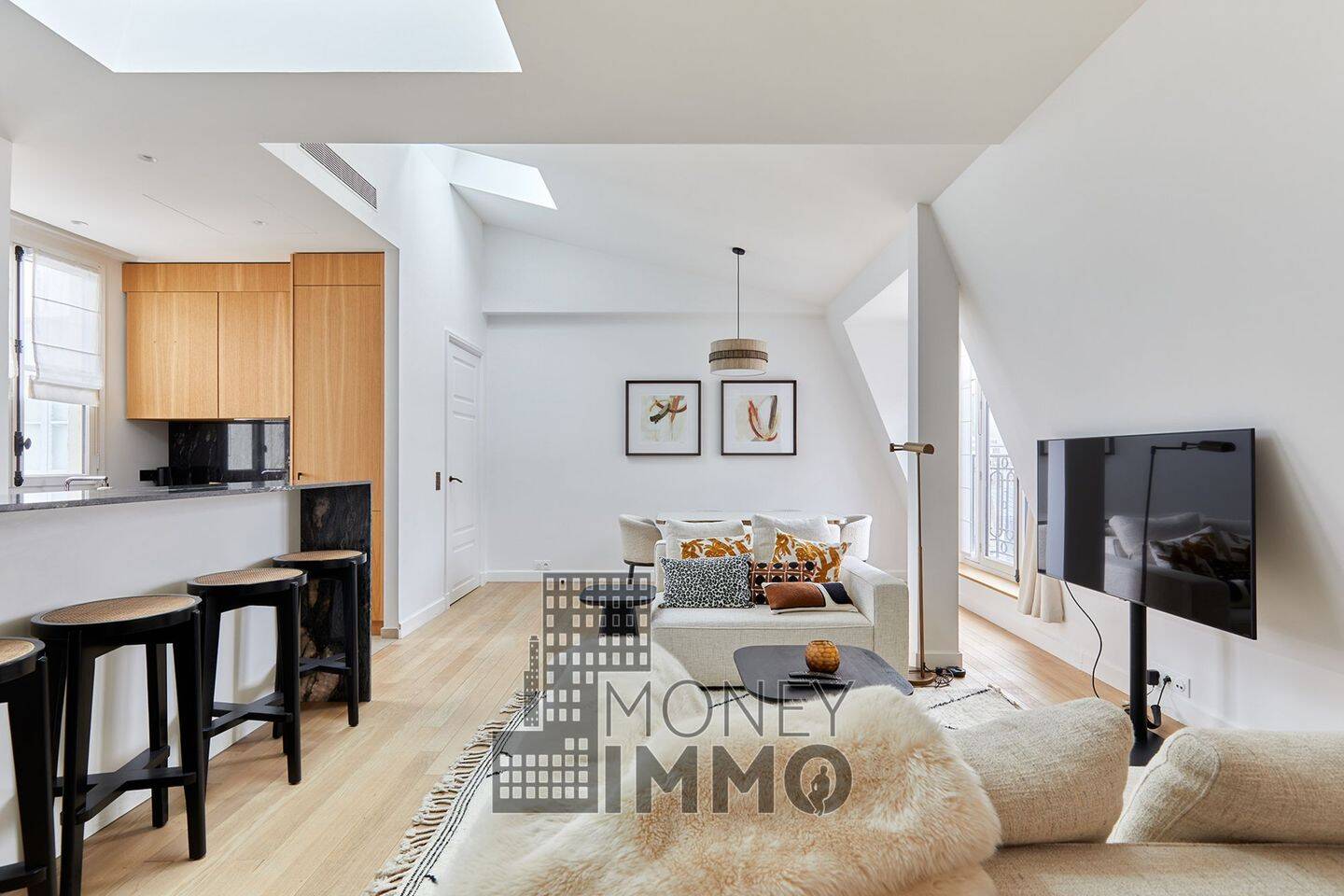 Appartement 3 pièces 90 m² · à Paris 7ème Arrondissement · 90 m² · 11 262 €/mois