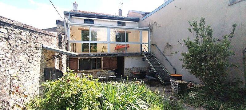 Maison 8 pièces 166 m² · à Hudiviller · 166 m² · 149 000 €