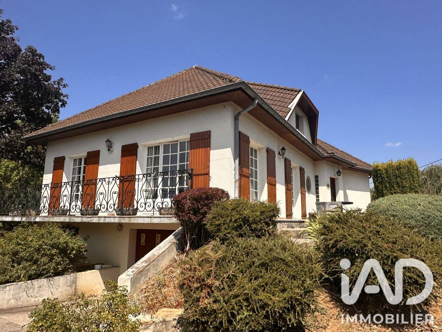 Maison 7 pièces 178 m² · à Cuiseaux · 178 m² · 299 000 €