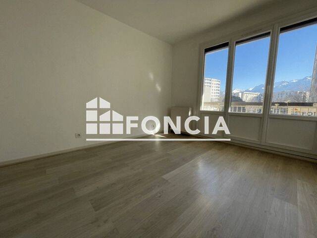 Appartement 3 pièces 78 m² · à Saint-Martin-d'Hères · 78,3 m² · 750 €/mois
