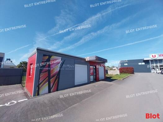 Local commercial à louer 680 € 73 m² de surface de vente Bréhan 56580