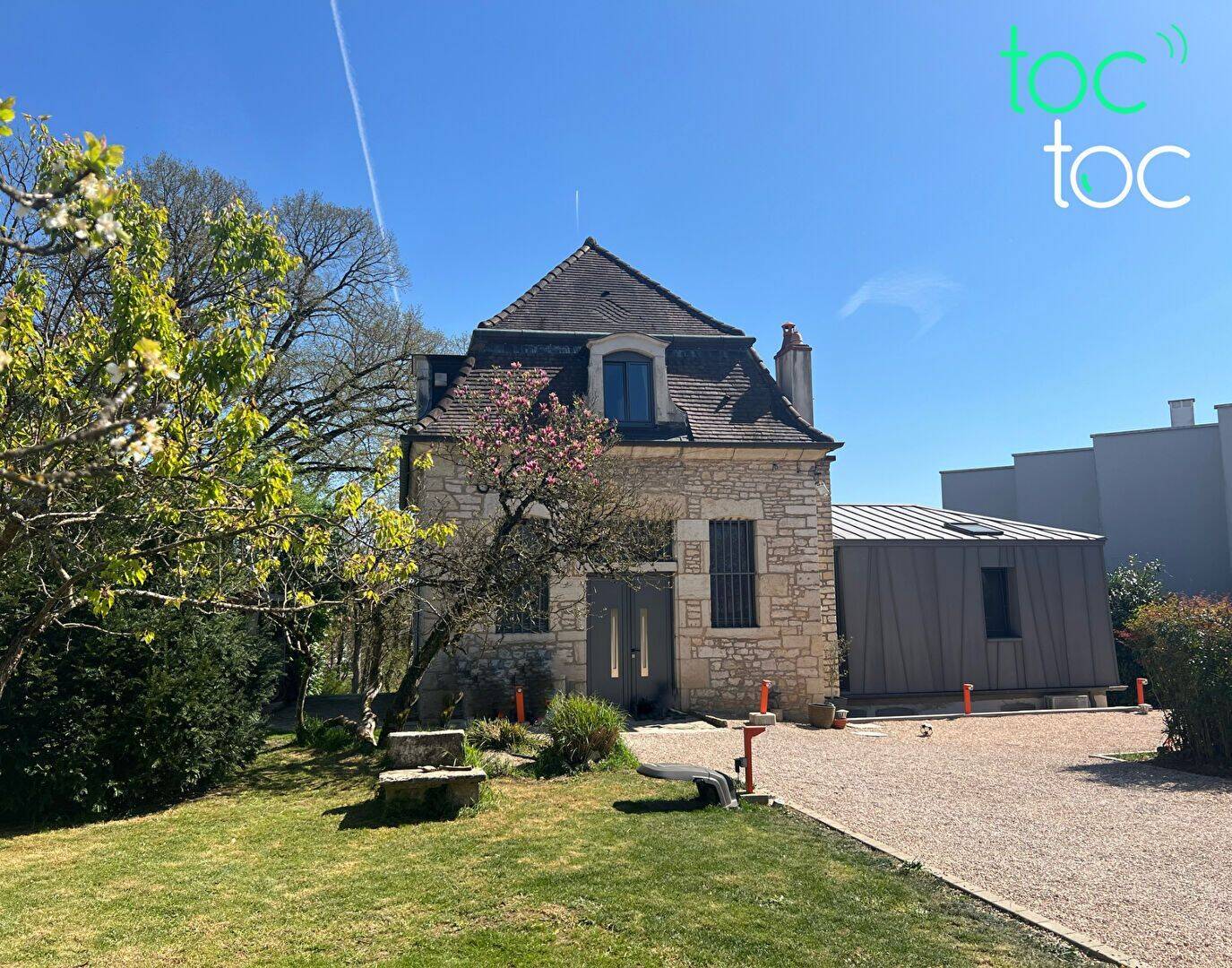 Maison 6 pièces 233 m² · à Dole · 233 m² · 695 000 €