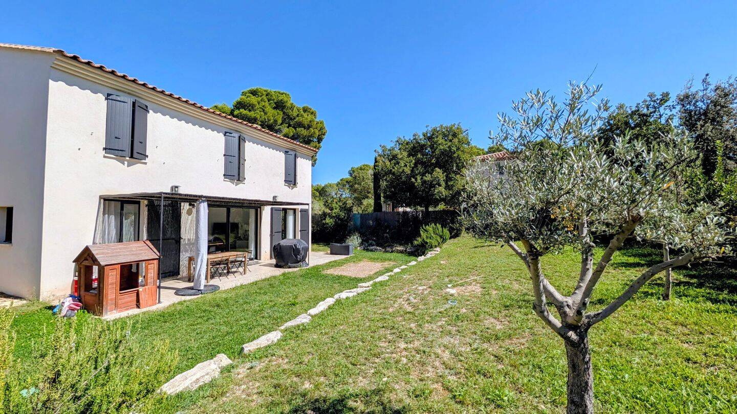 Maison 5 pièces 125 m² · à Éguilles · 125 m² · 2 706 €/mois