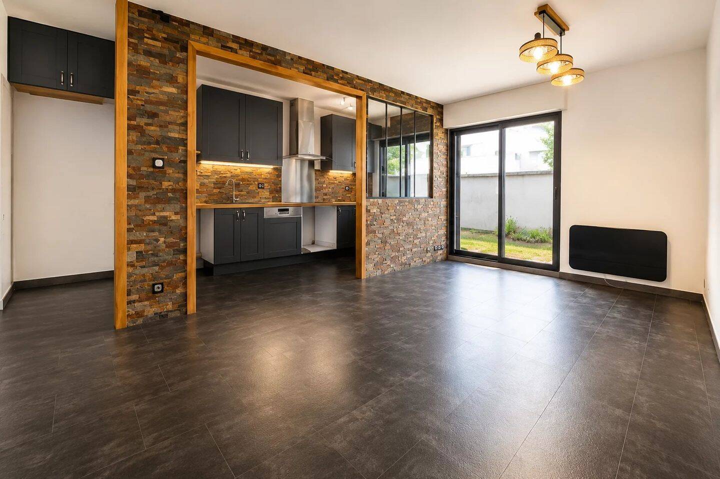 Appartement 3 pièces 65 m² · à Bordeaux · 65 m² · 993 €/mois