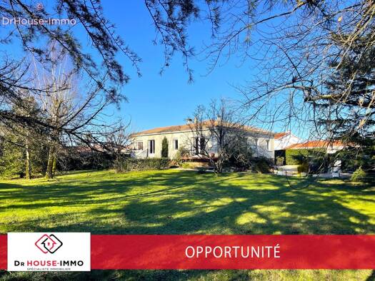 Maison à vendre 282 150 € 6 pièces 4 chambres 128 m² 2 194 m² de terrain Ouest Luçon 85400