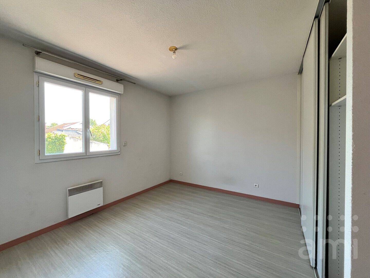 Appartement 2 pièces 51 m² · à Cenon · 51 m² · 740 €