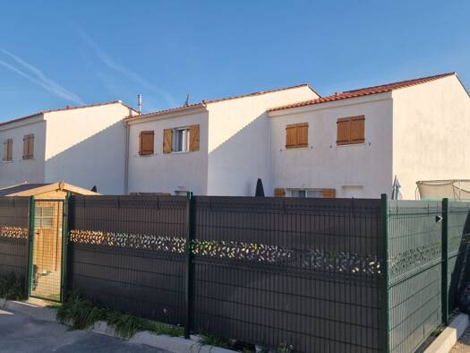 Maison à vendre - Première occupation 310 000 € 2 pièces 1 chambre 80 m² 115 m² de terrain Marignane 13700