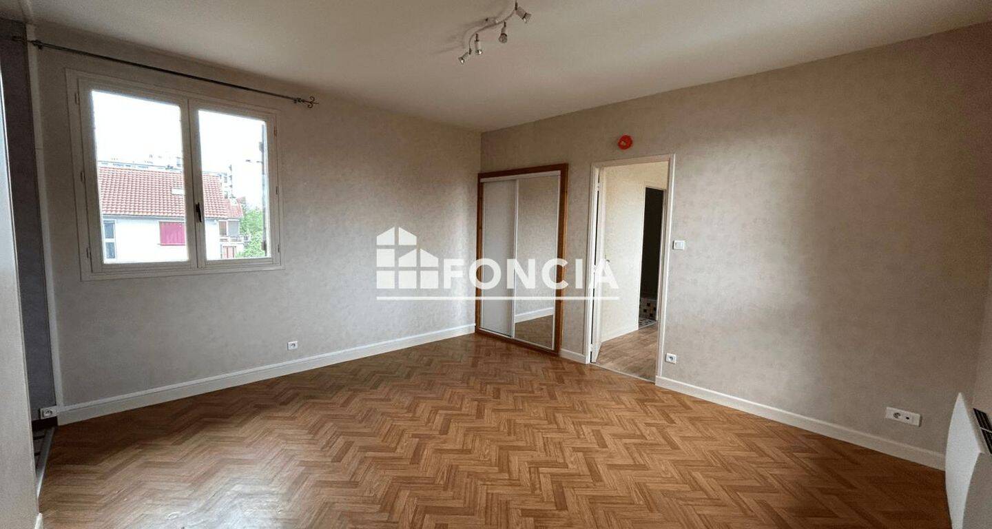 Appartement 2 pièces 34 m² · à Clermont-Ferrand · 33,6 m² · 490 €