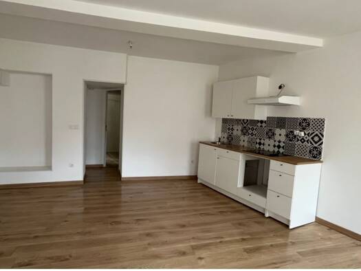 Appartement à vendre 210 000 € 15 pièces 500 m² 3 étages Centre Sedan 08200