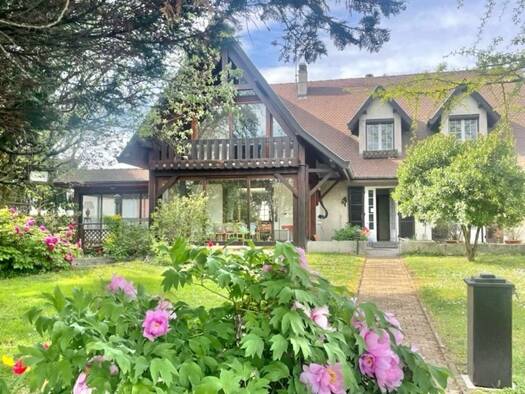 Maison à vendre 445 000 € 7 pièces 5 chambres 210 m² 2 163 m² de terrain Champfleuri Bourgoin-Jallieu 38300