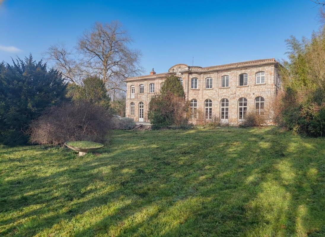 Maison 13 pièces 435 m² · à Lanta · 435,3 m² · 1 145 000 €