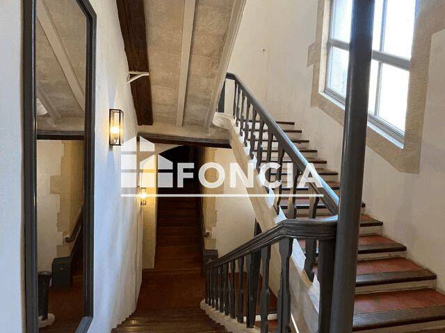Appartement 3 pièces 57 m² · à Arles · 56,8 m² · 800 €