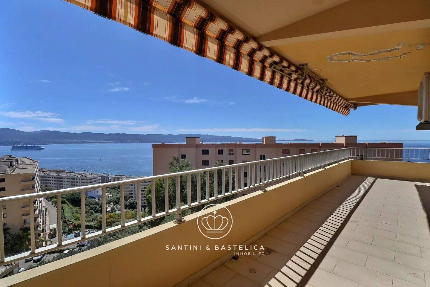 Appartement 4 pièces 95 m² · à Ajaccio · 95,3 m² · 418 000 €