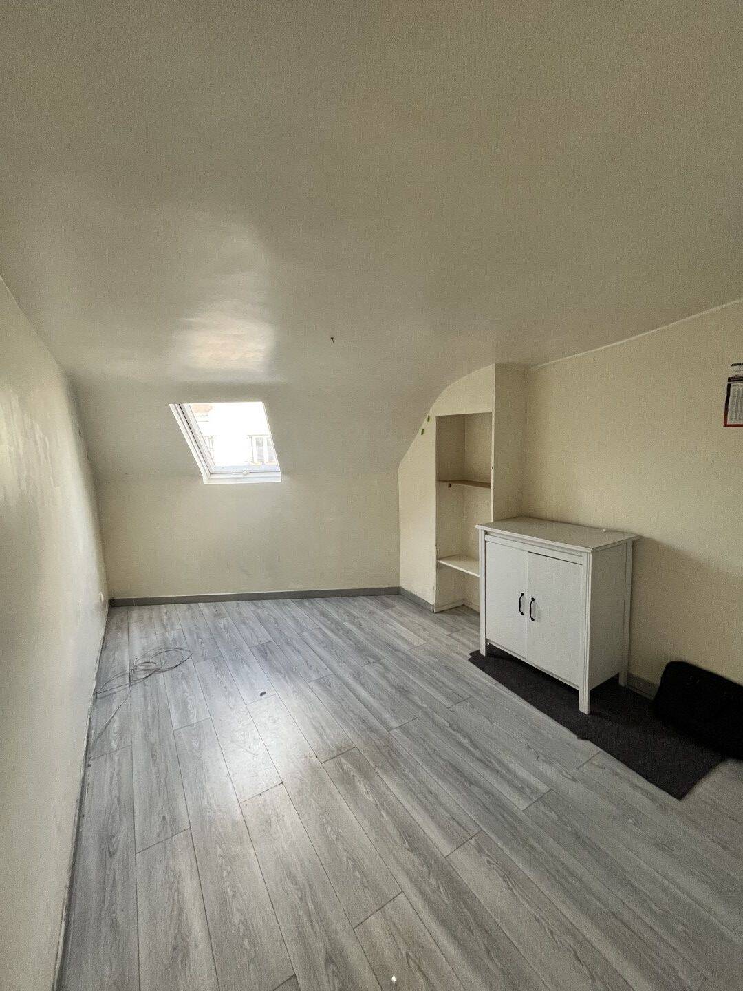 Appartement 1 pièce 16 m² · à Asnières-sur-Seine · 16,2 m² · 72 500 €