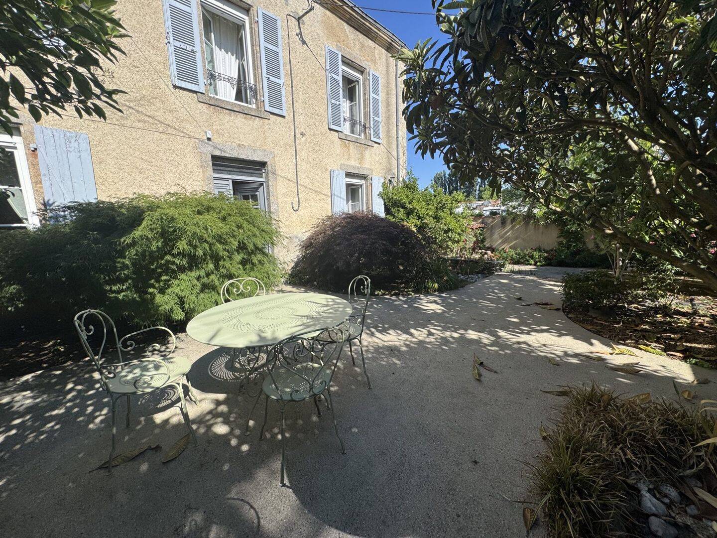 Maison 7 pièces 203 m² · à Breuil-Barret · 203,3 m² · 284 500 €