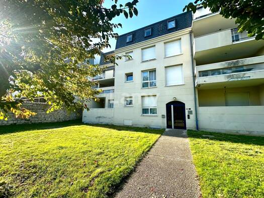 Appartement à louer 664 € 2 pièces 43 m² Étage 2/3 Centre Margny-lès-Compiègne 60280