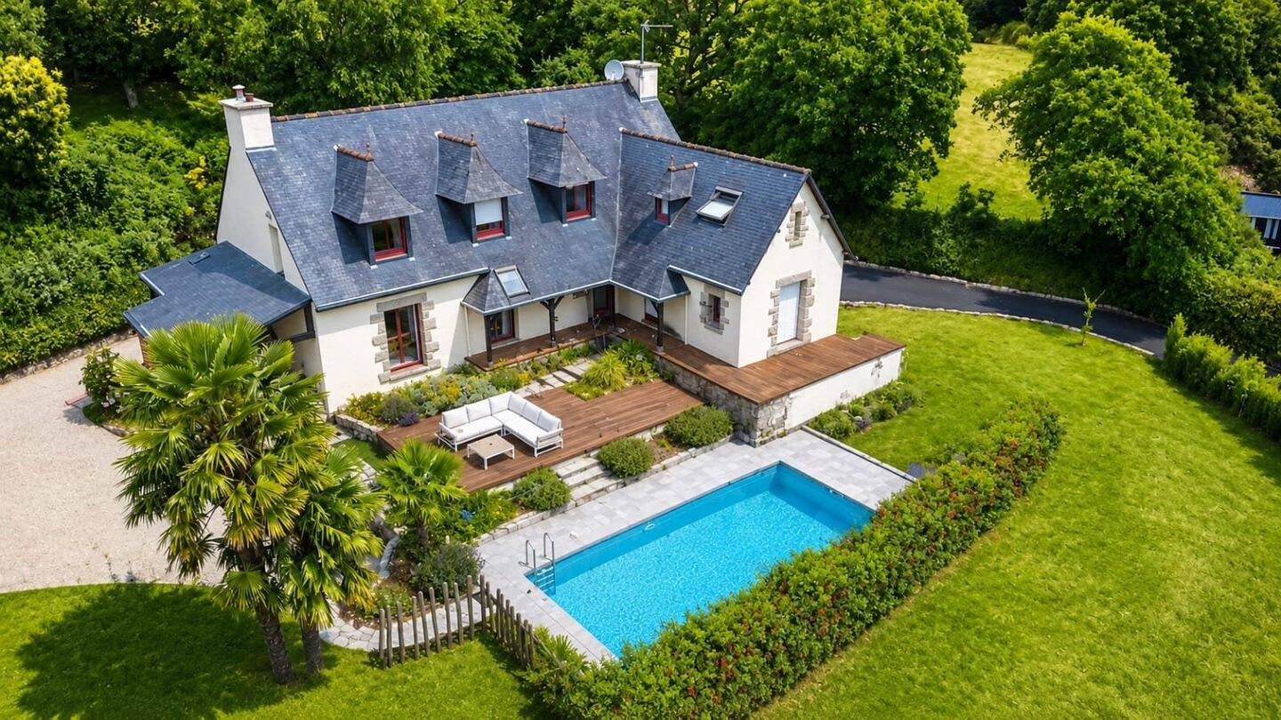Maison 8 pièces 170 m² · à Plaintel · 170 m² · 379 000 €