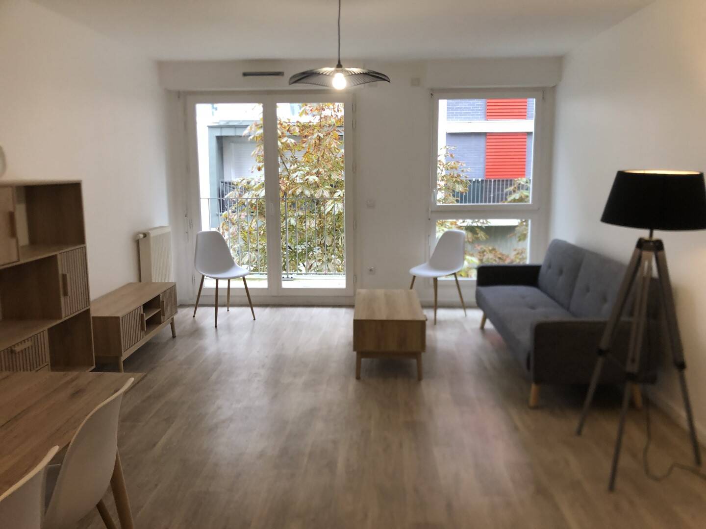 4 pièces 81 m² · à Ivry-sur-Seine · 81 m² · 2 450 €