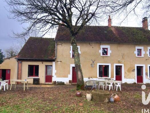 Maison à vendre 230 000 € 5 pièces 4 chambres 250 m² 4 399 m² de terrain Saint-Amand-en-Puisaye 58310