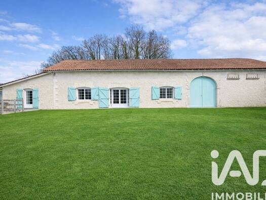 Maison à vendre 164 900 € 4 pièces 2 chambres 132 m² 11 667 m² de terrain Brie-sous-Barbezieux 16300