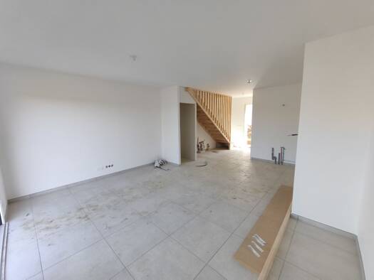 Maison à vendre - neuf 425 000 € 3 pièces 2 chambres 66,5 m² 28,1 m² de terrain Neydens 74160