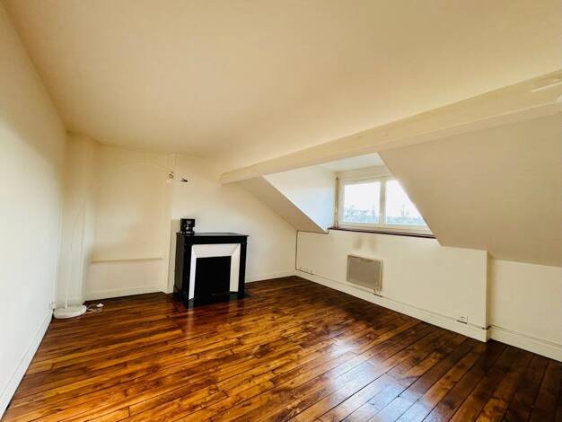 Appartement à vendre 89 000 € 2 pièces 1 chambre 36,5 m² 3ème étage Rive Droite-Apport Paris Gare Corbeil-Essonnes 91100