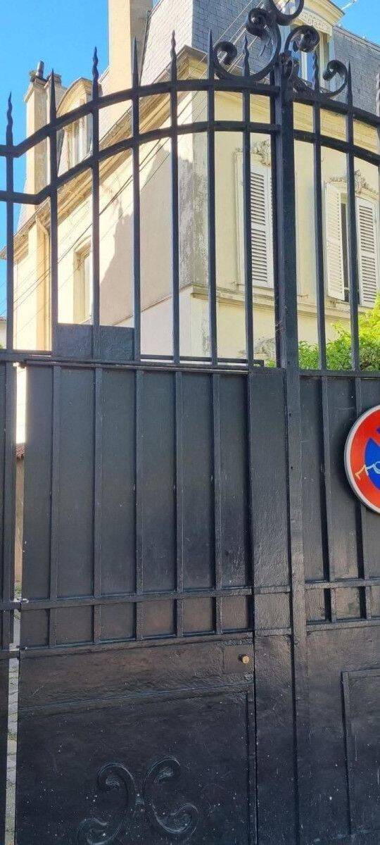 Appartement 1 pièce 17 m² · à Rueil-Malmaison · 17 m² · 1 050 €
