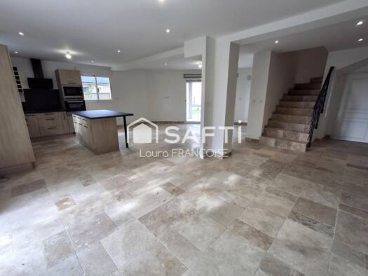 Maison à vendre 373 000 € 5 pièces 4 chambres 150 m² 562 m² de terrain Goustranville 14430