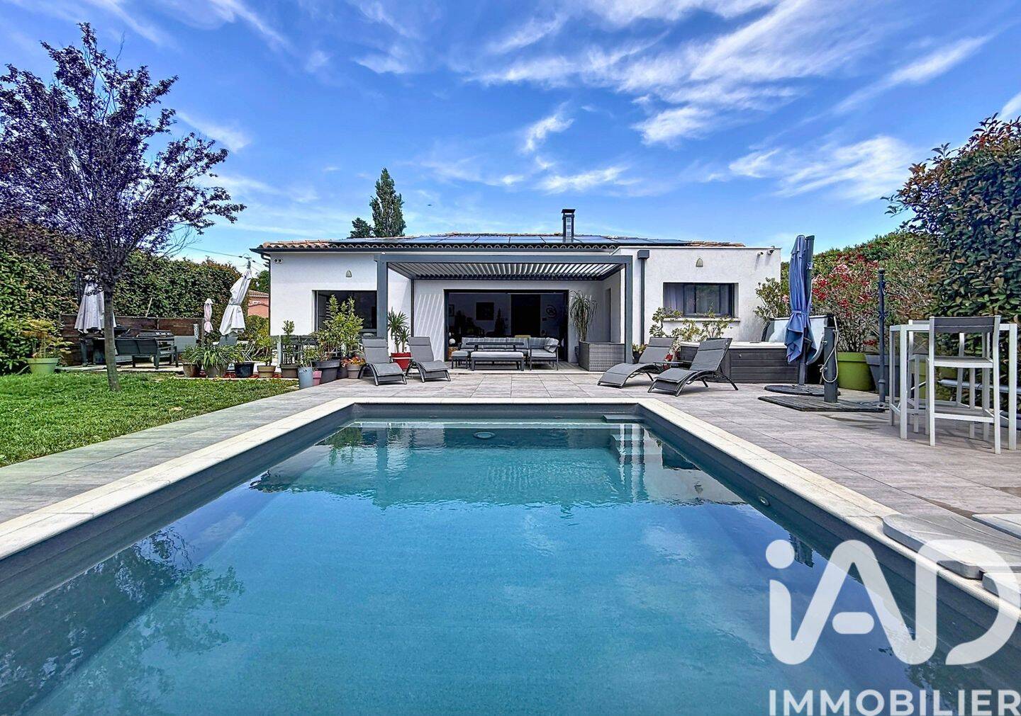 Maison 7 pièces 200 m² · à Le Thor · 200 m² · 945 000 €