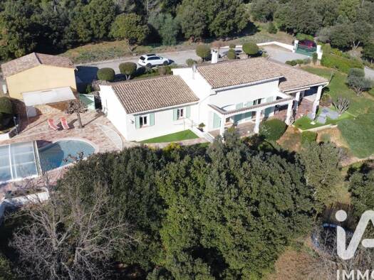 Maison à vendre 799 000 € 6 pièces 4 chambres 191 m² 4 537 m² de terrain Peripherie Les Arcs 83460