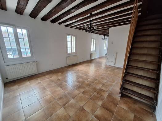Appartement à louer 860 € 2 pièces 1 chambre 50 m² Étage 1/2 Village-Val Roger Villiers-le-Bel 95400