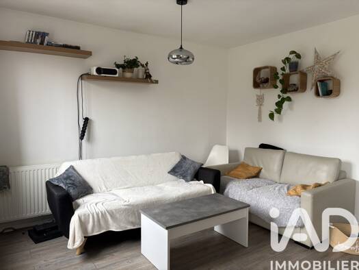 Maison à vendre 199 000 € 4 pièces 3 chambres 94 m² 208 m² de terrain Bourgogne Saint Loup-Armenault Châtaigniers Saint-Jean-de-Braye 45800