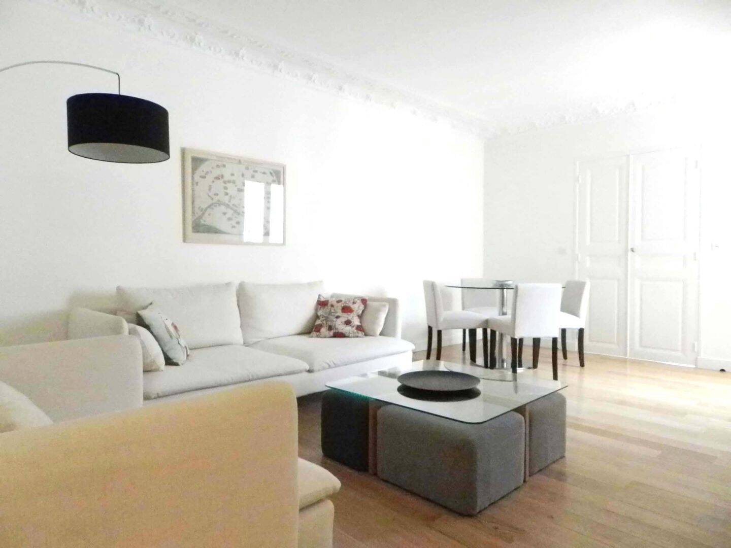 Appartement 2 pièces 57 m² · à Paris 9ème Arrondissement · 57 m² · 2 527 €