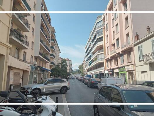 Parking à vendre 33 000 € 12,5 m² République Cannes 06400