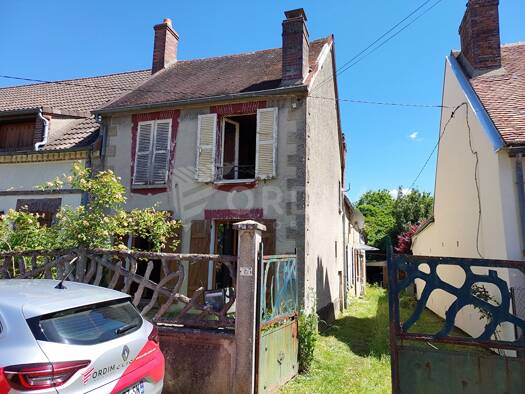 Maison à vendre 48 500 € 3 pièces 2 chambres 95 m² 273 m² de terrain Courgenay 89190